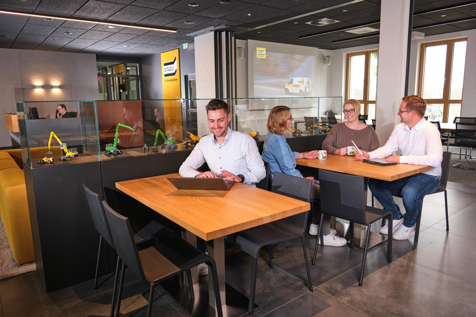 Aktuelle Stellenangebote bei Schlüter Baumschinen